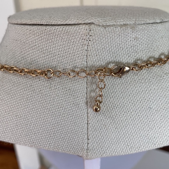 Unique faceted large multi size rhinestone necklace - Picture 4 of 4